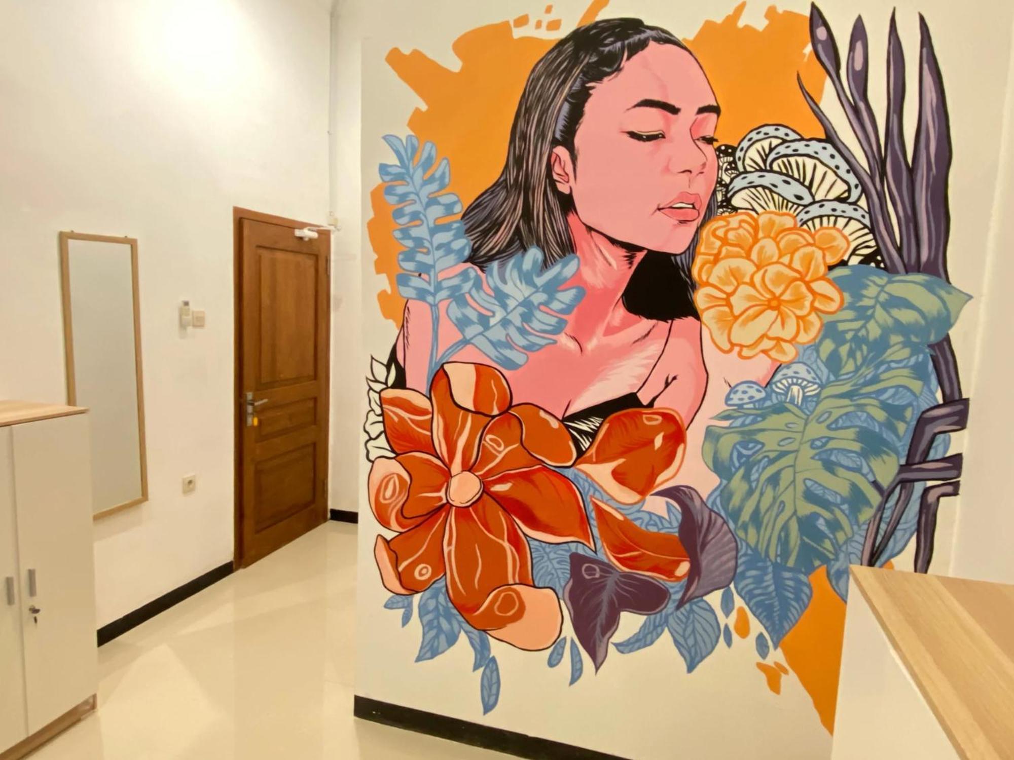 Revive By Snooze Hostel Banyuwangi  Εξωτερικό φωτογραφία
